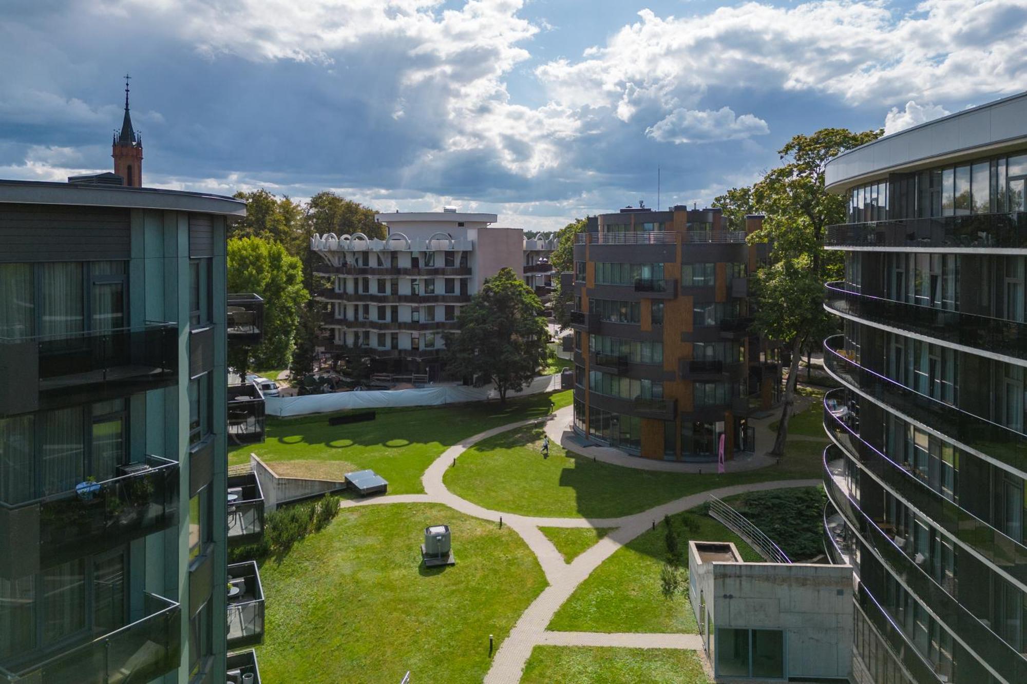 2 Bedroom Apt, 2 Garage Spots & Balconies, Self Check-In, By Cohost Druskininkai Exteriér fotografie